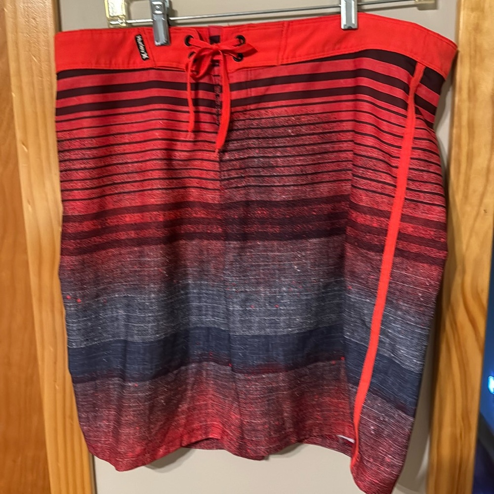 Hurley men’s board shorts